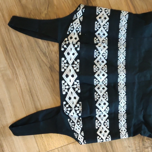 EUC WHBM Embroidered Empire Dress - Picture 2 of 8